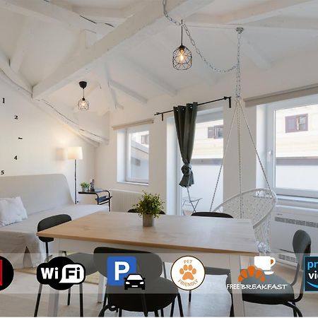 Blake, Attico Centrale Con Parcheggio A Trieste Ngoại thất bức ảnh